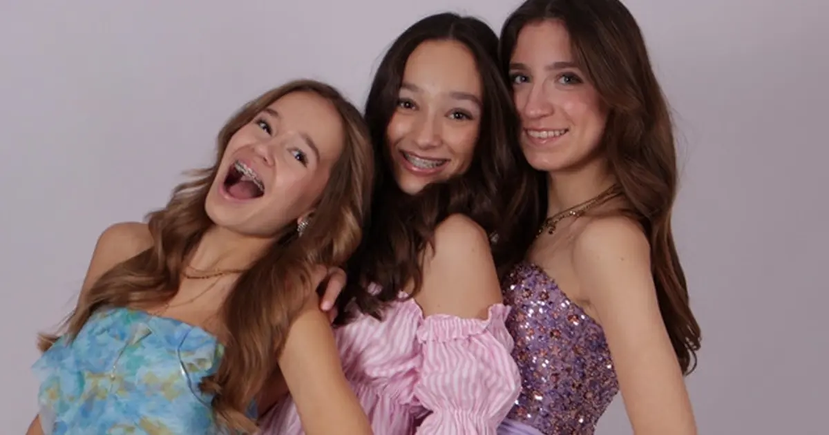 BLIZZ girlband boeken voor een optreden doe je bij Het Kidsburo