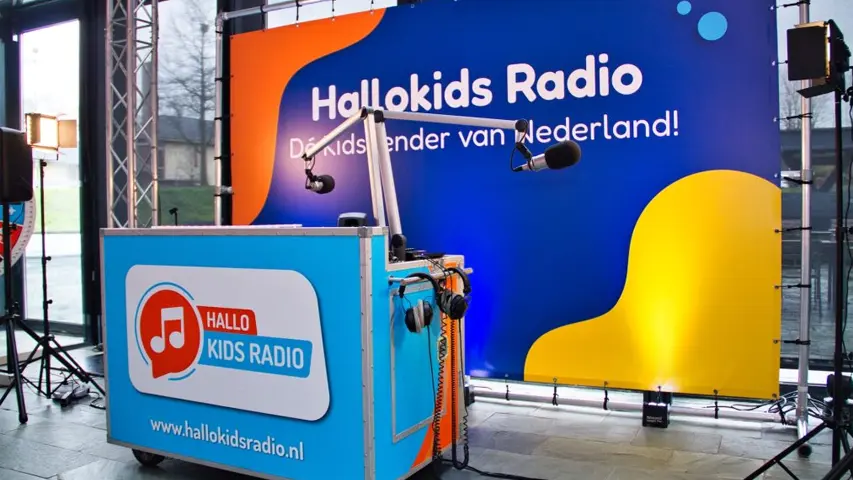 Hallokids Radio kinderdisco boek je bij Het Kidsburo.